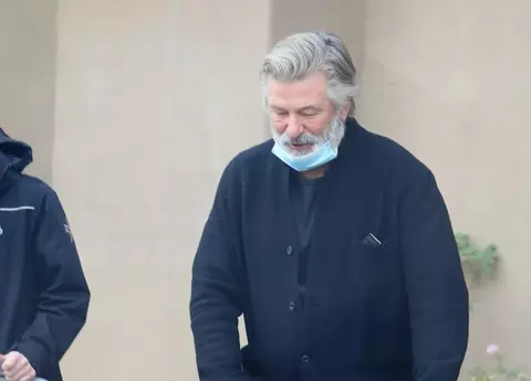 Alec Baldwin, primele declarații după ce și-a omorât accidental colega: „Sunt distrus...”