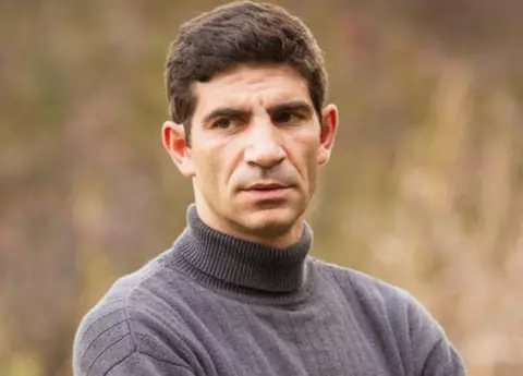 Cine este și cum arată adevărata soție a lui Firicel din Las Fierbinți. Este artist plastic