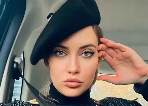 Cum s-a afișat Iulia Albu la metrou: „O parte din copilăria mea”