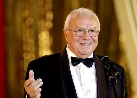 Alexandru Arșinel a revenit pe scenă după operația la inimă: "Un adevărat medicament"