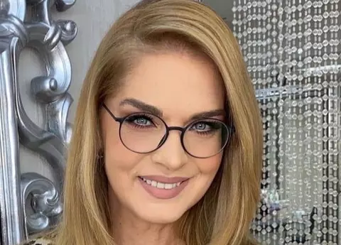 Cum arată și cum se întreține Manuela Hărăbor, la 53 de ani: „Nu mi-am făcut nicio operație estetică de frică”