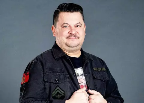 Mihai Bobonete, despre debutul în carieră și rolul din Las Fierbinți: „Zeci de insomnii sau stări de anxietate și depresie” / EXCLUSIV