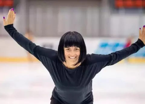 Cine este Simona Pungă, jurat la Dancing on Ice - Vis în doi. La ce școală e profesoară
