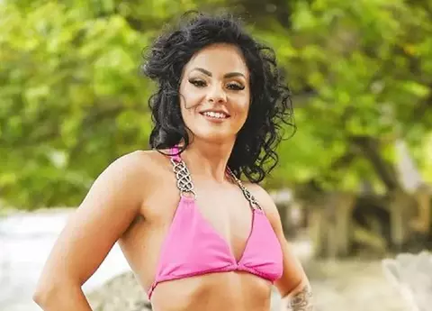 Cine este Lavinia Dumitrescu, ispita de la Insula Iubirii. E divorțată și are un copil