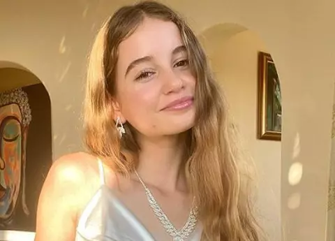 Irina Columbeanu a fost premiată pentru performanțele sale de la liceul din Malibu: „Speră să devină avocat, neurochirurg sau scriitor”