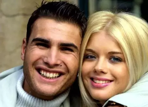 Alexandra Dinu l-a dat în judecată pe Adrian Mutu. Cum l-a lăsat fără banii din salariul de la Rapid București