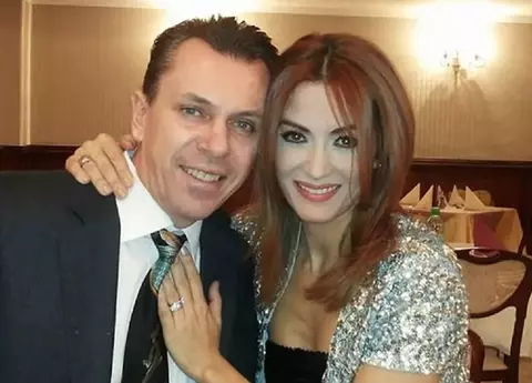 Fostul soț al Ancăi Țurcașiu a venit cu noua iubită, la nunta fiului lor. Cum arată femeia din viața medicului Cristian Georgescu
