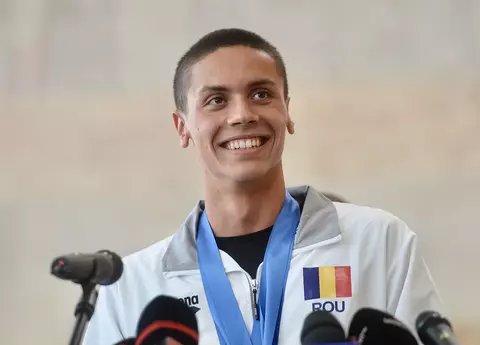 Ce salariu lunar primește David Popovici de la CS Dinamo: „Când ajungi la seniori, ori ești cineva, ori te lași”