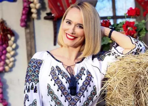Cum arăta Andreea Esca la 19 ani. Imagini de colecție din adolescența prezentatoarei