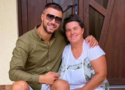 Mama Geta susține că-l cunoaște pe unul dintre hoții care i-au furat din casă: „I-am dat să mănânce”. Femeia, mesaj dur pentru autorități
