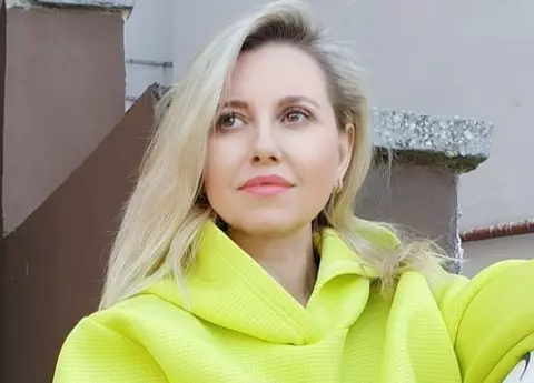 Ce afacere are Mihaela Cernea. Cu ce se ocupă cântăreața de la trupa Class, în plin divorț de pictorul Costin Craioveanu: "Căutam un loc unde..."