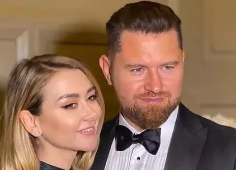 Cum și-a cunoscut Denisa Tănase soțul și cum a fost cerută în căsătorie: „Probabil a vrut să împuște doi iepuri dintr-o lovitură” / EXCLUSIV