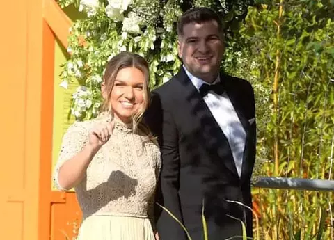 Cum au fost surprinși Simona Halep și Toni Iuruc, înainte de anunțul divorțului. Gesturile care arătau că relația lor se răcise