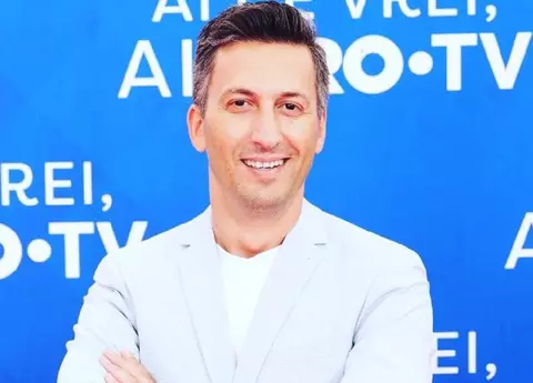 Cum arată soția și copiii lui Cosmin Stan. Prezentatorul de la PRO TV are o familie minunată