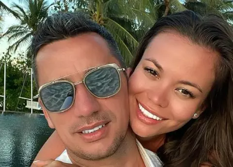 Ce a pățit Denisa Filcea, soția lui Flick, la ultima călătorie cu avionul: „Mi s-a făcut rău. Un comportament inuman”