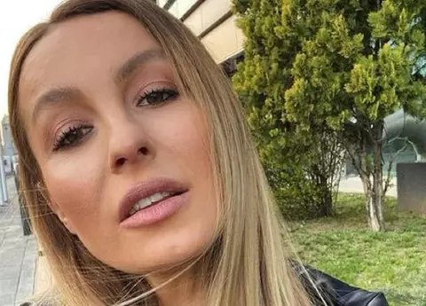 Cum arată Flavia Mihășan după ce și-a făcut o operație estetică prin care și-a tăiat pleoapele: „A durat 25 de minute operația”