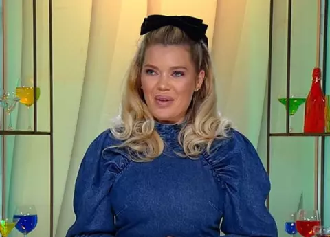 Gina Pistol a fost cerută în căsătorie de Smiley? Florin Dumitrescu a dat-o de gol: „Inelul de logodnă, cu ditamai piatra pe el”
