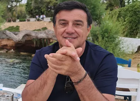 Ce avere are Niculae Bădălău. Încasează lunar un salariu de peste 5.000 de euro