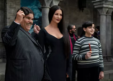 Cine sunt actorii care joacă în serialul Wednesday, de pe Netflix. George Burcea este faimosul Lurch