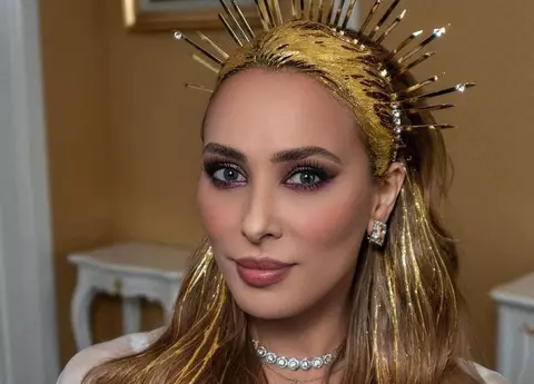 Iulia Vântur, demonstrație de dans pe Instagram, alături de o vedetă din India. E super sexy într-un costum perfect mulat
