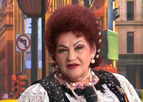 Elena Merișoreanu își face intervenții estetice în fiecare an. La ce proceduri a apelat până acum: „Ca să-mi mai ridice fața”