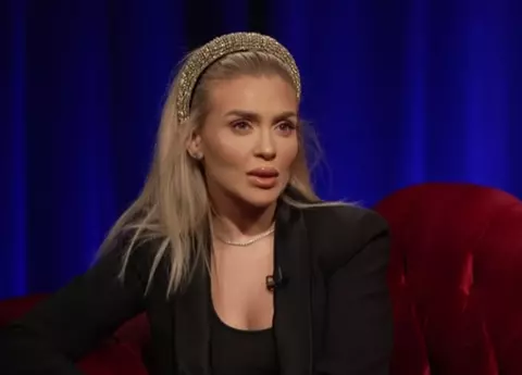 Motivul pentru care Oana Radu și-a dat tatăl în judecată. Artista a câștigat procesul: „Singura amintire frumoasă a fost că mi-a dat banii”
