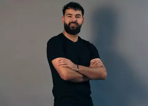 Cine este Robert Moscalu de la Survivor All Stars. Lucrează ca barman și e căsătorit