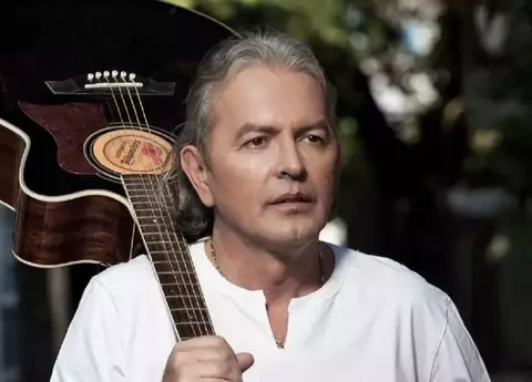 Cum a ajuns Ducu Bertzi să lucreze cu Adrian Păunescu și Ioan Luchian Mihalea și ce amintiri prețioase are cu ei: „Erai obligat să ții ștacheta ridicată”