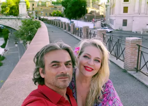 Artista Olga Bălan trăiește de 20 de ani în Italia și a filmat un videoclip la Roma, alături de o soprană din România: „Am fost și la câteva castinguri” / EXCLUSIV