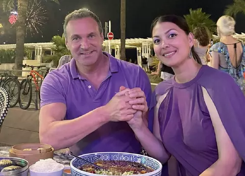 Cum l-a afectat pe Alin Oprea divorțul de fosta soție și cum l-a ajutat Medana să treacă peste: „Nu am crezut că va rămâne alături de un bărbat scos afară din propria lui casă și lăsat fără un ban în conturi, ajuns pe drumuri” / EXCLUSIV