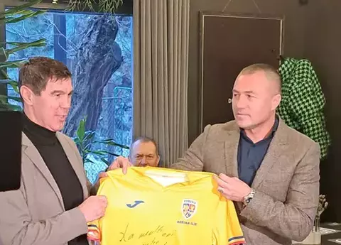 Petrecere surpriză pentru Mihai Leu, de ziua lui! Ce cadouri a primit de la Helmuth Duckadam și Adrian Ilie: ”E o lună plină...” Amatto Zaharia i-a dăruit o sabie / EXCLUSIV