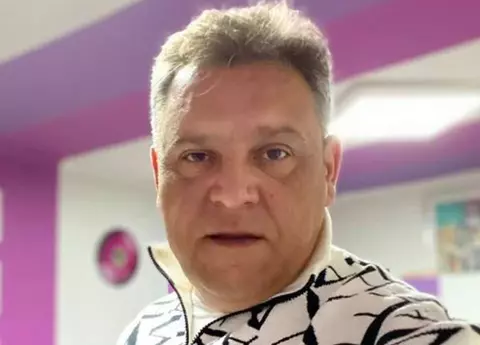 Ce probleme de sănătate a avut Ovidiu Komornyik și ce interdicție i-au impus medicii: „Era să mor, am zăcut la propriu trei săptămâni”. Nu a mai putut urca pe scenă o perioadă