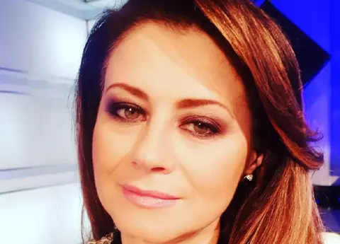 Cum a ajuns Corina Dănilă în televiziune și cum i-a schimbat viața serialul Numai Iubirea: „Ritmul de filmări era infernal, de peste zece ore pe zi”. Pe ce și-a cheltuit primii bani câștigați din domeniu / EXCLUSIV