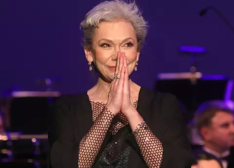 Oana Pellea a răbufnit din cauza celor care lipesc guma de mestecat pe scaunele de la teatru: "Din patru scaune unul are guma lipită… După ce termin repetiția de 10 ore mai stau puțin în sală pentru a mări recolta"