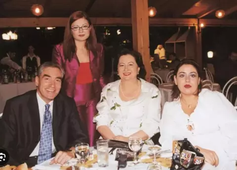 Catinca Roman vorbește despre diferențele pe care Petre Roman le făcea între ea și sora ei, Oana: „Am trăit 34 de ani în aceeași casă"