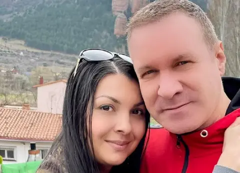 Cine este Alin Oprea. A cântat în trupa Talisman, a trecut printr-un divorț, are doi copii și s-a recăsătorit