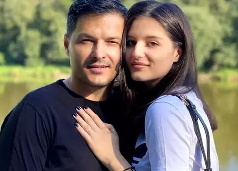 Liviu Vârciu o lasă pe Carmina să își câștige singură banii. Fiica cea mare a artistului s-a mutat din nou la Arad: „Dacă eu îi plătesc lunar niște bani, îi fac un rău"