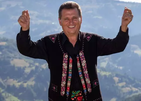 Când se difuzează emisiunea Poftiți pe la noi, cu Nea Mărin, la Antena 1. Ultima ediție a fost pe post în ianuarie: ,,Prevăd multă ceartă, dar și el va avea o viață grea cu mine"