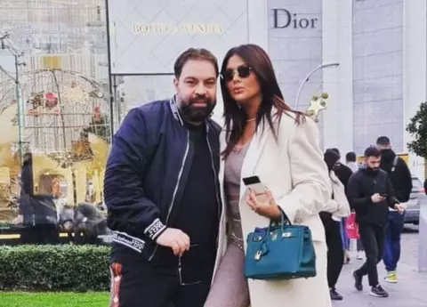 Roxana Dobre i-a cumpărat lui Florin Salam o mașină de lux, unicat în România: "Bărbatul meu, la mulți ani cu întârziere!"/ Reacția artistului