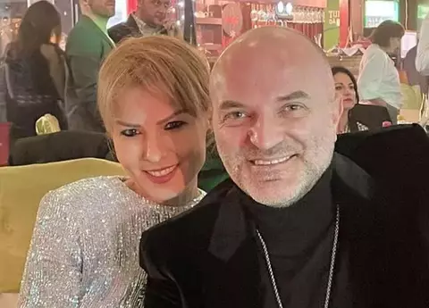 Dan Capatos are o soție superbă: "Transmite-i nevestei că arată mai bine ca niciodată!" / Cum s-a îmbrăcat Monica la un eveniment important