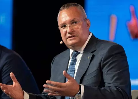 Cine este și cu ce se ocupă soția lui Nicolae Ciucă. Cristina Maria Ciucă a lucrat în armată și are un fiu cu fostul premier