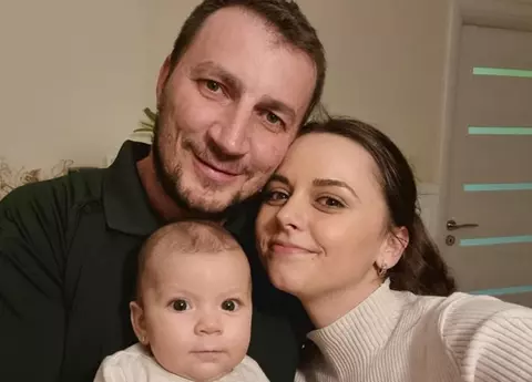Marian Godină a devenit tătic pentru a doua oară și a postat prima imagine cu bebelușul. Ce nume special au ales el și soția pentru fetița lor