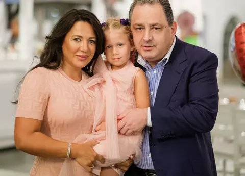 Drama prin care a trecut Oana Mizil înainte să rămână însărcinată. A făcut 16 fertilizări in vitro: „În schimb, am ajuns la un preot, care se zicea că se roagă pentru femeile care nu pot avea copii. S-a rugat pentru Nadia Comăneci, pentru Andreea Marin, pentru Sanda Ladoși..."