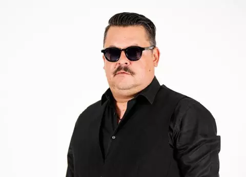 Mihai Bobonete dezminte că a fost dat în judecată: "Nu m-au ridicat mascații, nu nimic. Aflați de la mine că sunt bine merci în vacanță acasă. Fiți deștepți, că țara geme!"