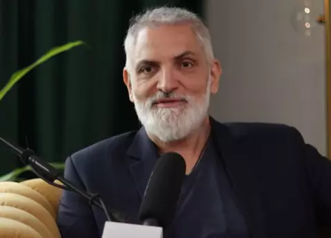 Damian Drăghici i-a omagiat pe străbunicul lui, Fănică Luca, și pe Maria Tănase, la Sala Palatului: ”A fost mai mult decât un spectacol. A fost un spirit, a fost o trăire… care a rămas pentru totdeauna”