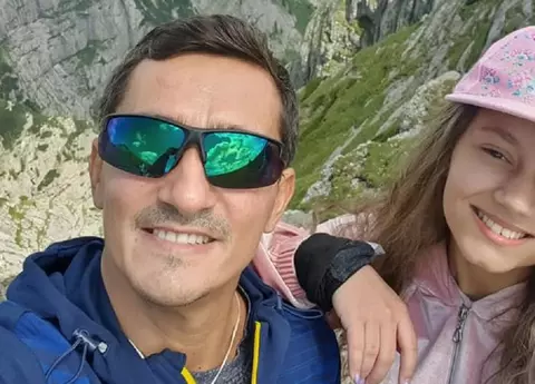 Fiica lui Marian Drăgulescu a fost operată pentru a șaptea oară, după ce s-a născut cu probleme de auz. Cum se simte acum Beatrice: „Ne-a fost teamă”