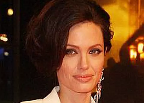 Cele mai sexy mamici de la Hollywood