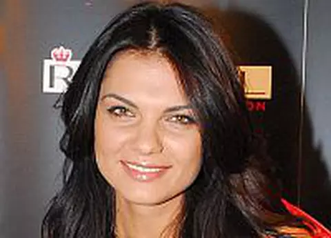 Malvina Cservenschi - Stilul la maximum