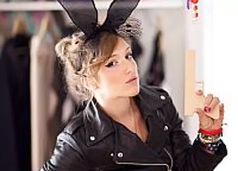 Amfitrion Corina Vladescu