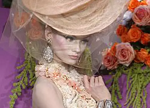 Dior - Colectia Haute Couture primavara-vara 2010